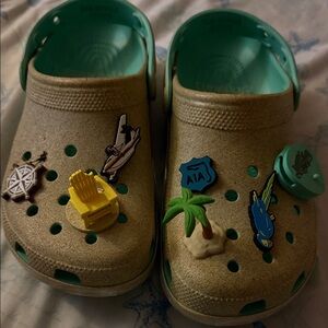 CROCS Kids Clog Sandals in Teal and Beige with Charms